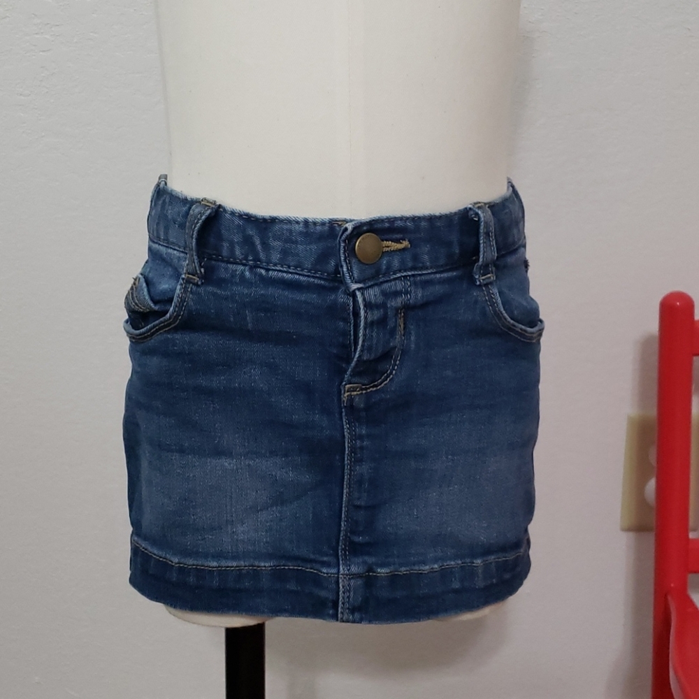 Old Navy Denim Skirt (2T)